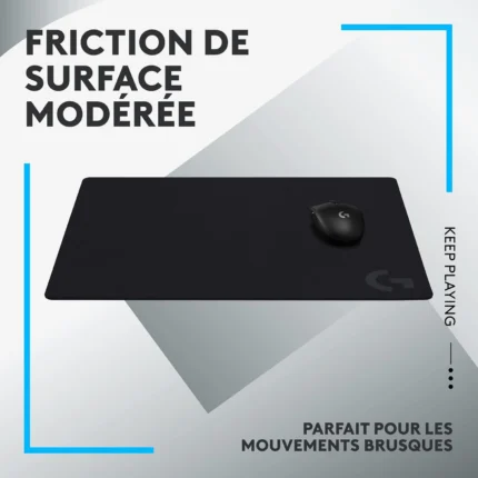Tapis de souris gaming Logitech G740 avec une surface lisse en tissu traité et une base antidérapante en caoutchouc.
